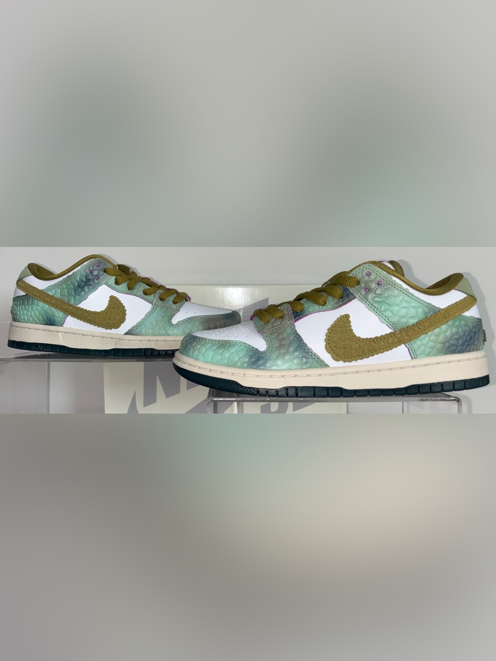 Nike SB Dunk Low Alexis Sablone Chameleon Mens Size 7 Brand New With Box